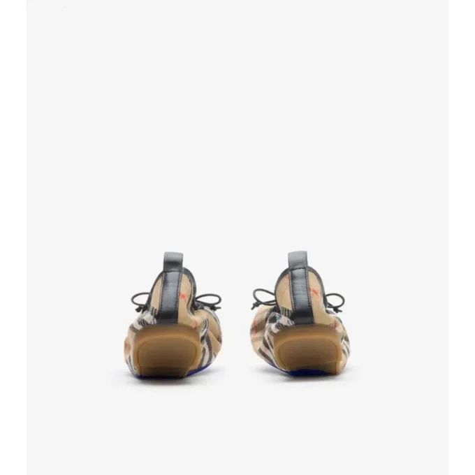 Ballerinas mit Karomuster in Beige