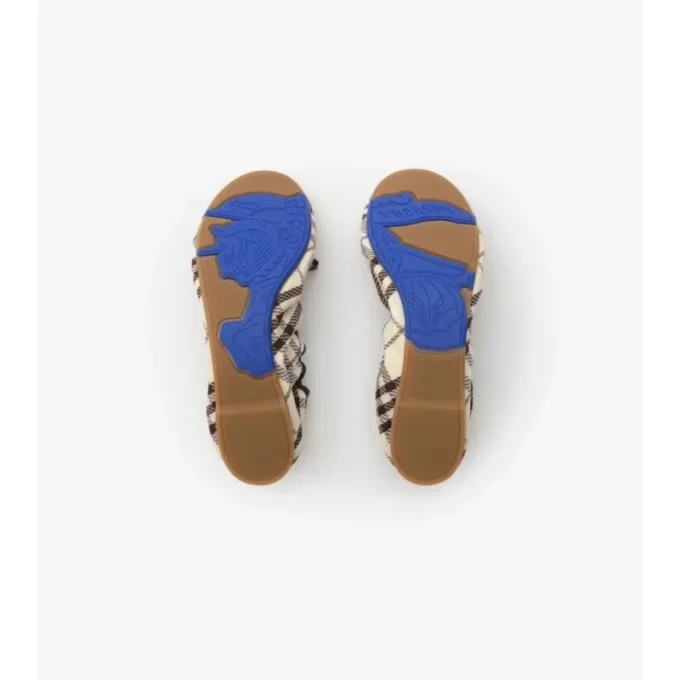 Ballerinas mit Karomuster in Beige