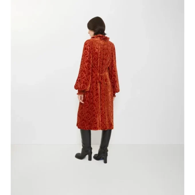 Barockes Kleid aus Seidenmisch-Samt