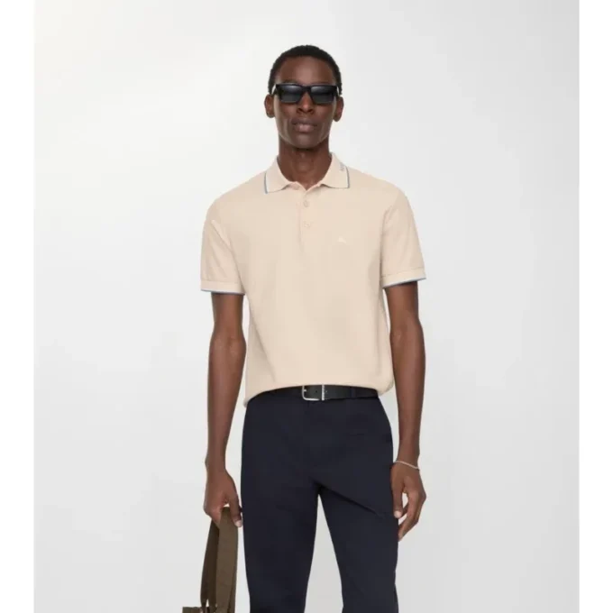 Baumwoll-Poloshirt mit Logo am Kragen