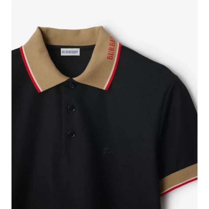 Baumwoll-Poloshirt mit Logo am Kragen
