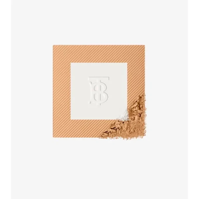 Beyond Wear Setting and Refining Powder – Medium Deep