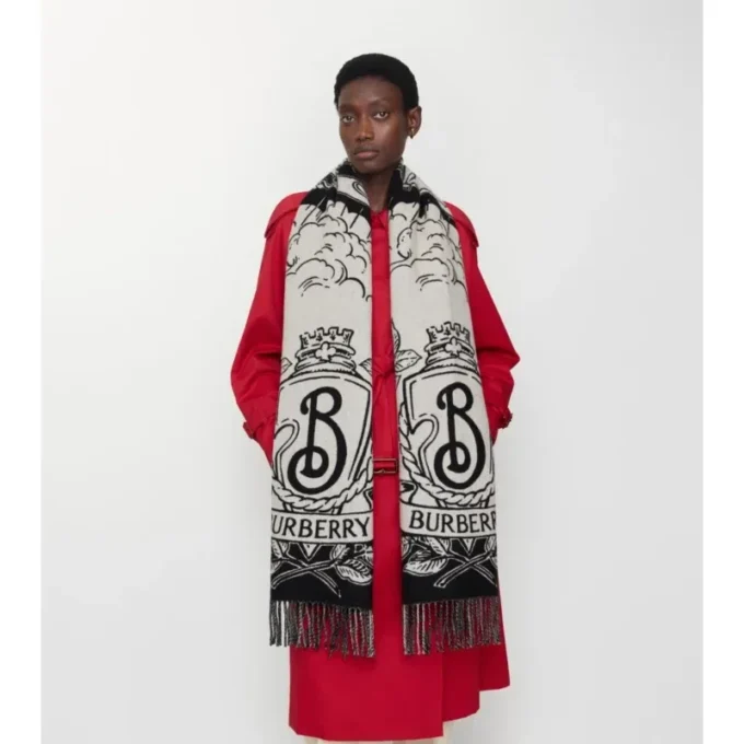 Breiter, wendbarer „Stormy Knight“-Schal