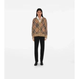 Cardigan aus Wolle-Mohair-Mischung mit Karomuster
