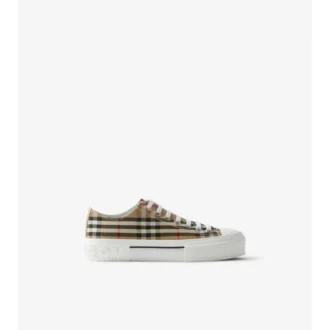 Check Sneakers