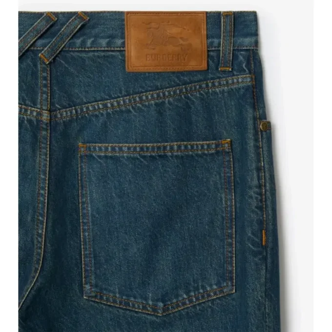 Jeans mit geradem Bein und Karomuster