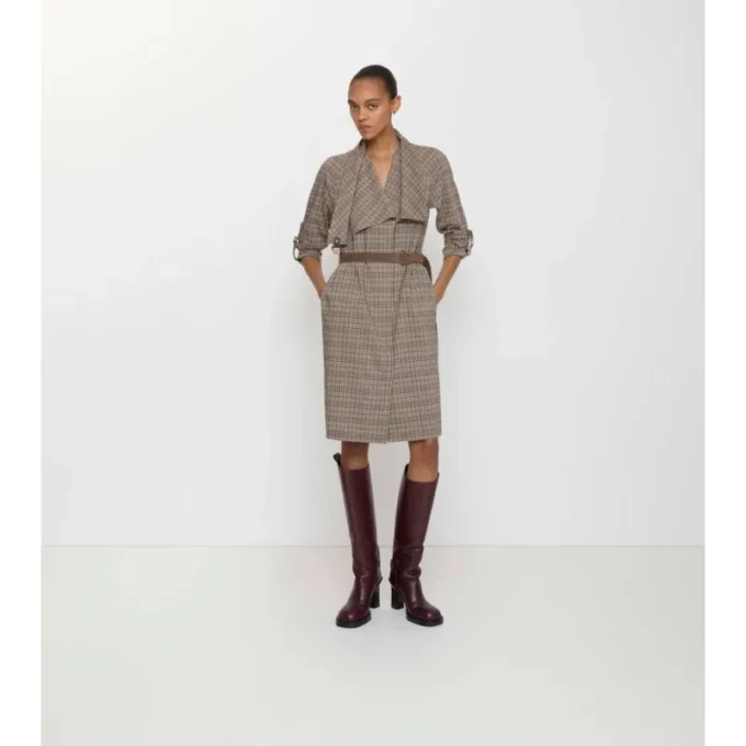 Kleid aus karierter Wolle mit Schalkragen