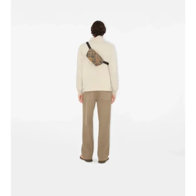 Kleine Gürteltasche mit Karomuster