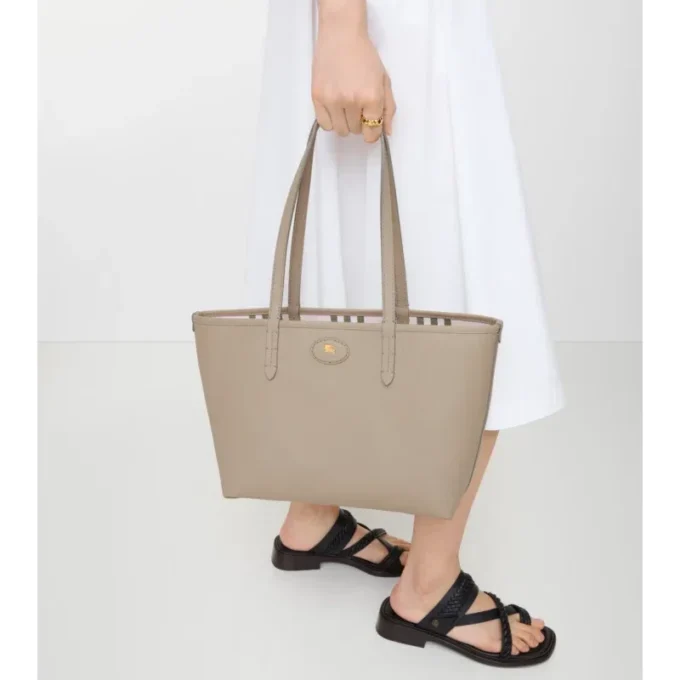 Kleine wendbare Bloomsbury-Tasche 