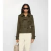 Kurze Trenchcoat-Jacke aus Tropical Gabardine