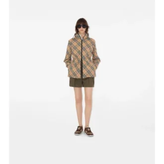 Leichte Jacke mit Karomuster