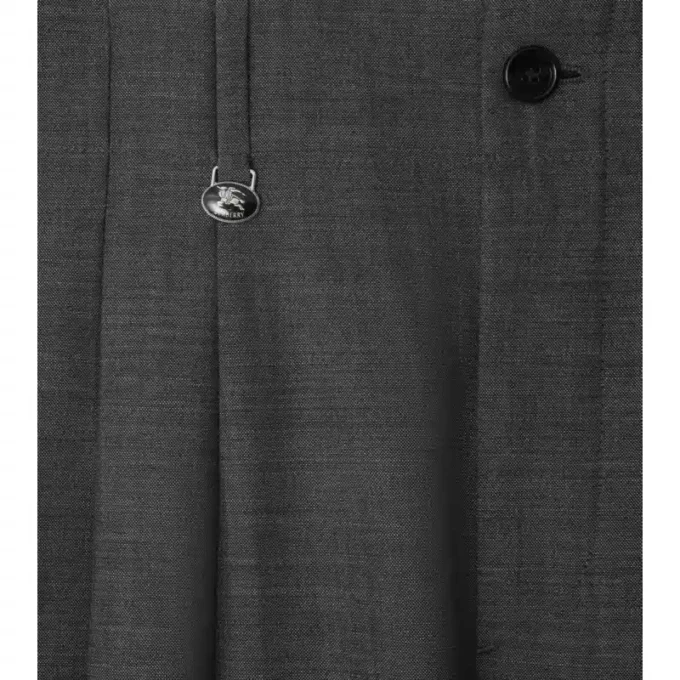 Maßgeschneiderte Wollhose