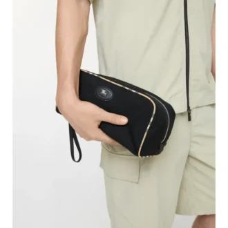 Reisetasche mit großem Karomuster