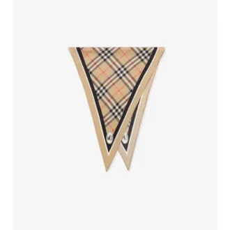 Seidenschal mit Burberry-Karomuster