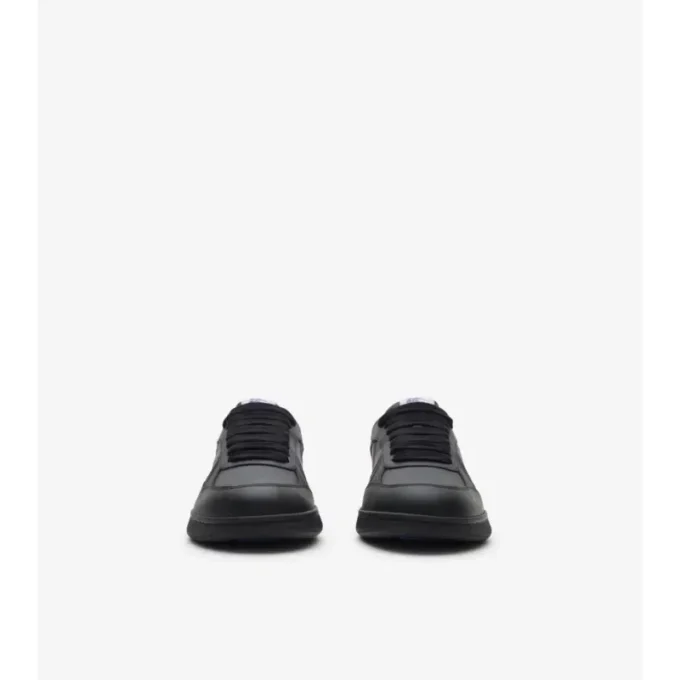 Sneaker aus Leder mit Karomuster