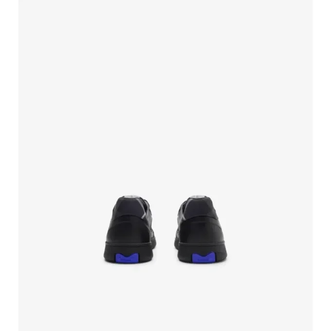 Sneaker aus Leder mit Karomuster