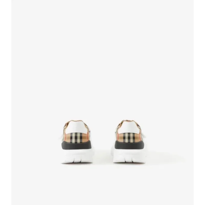 Sneaker mit Karomuster und Leder