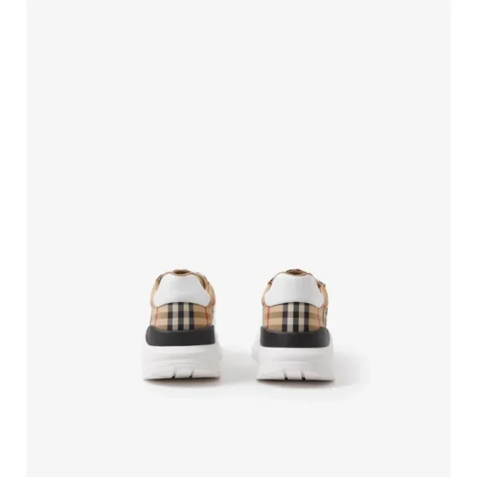 Sneaker mit Karomuster, Wildleder und Leder