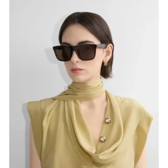 Sonnenbrille mit geprägtem Karomuster