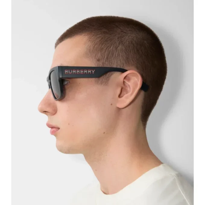 Sonnenbrille mit quadratischem Rahmen und Logo-Detail