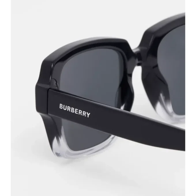 Sonnenbrille mit rechteckigem Rahmen und Logo-Detail