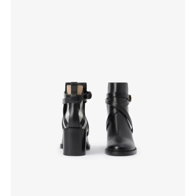 Stiefel mit Karomuster und Lederabsatz