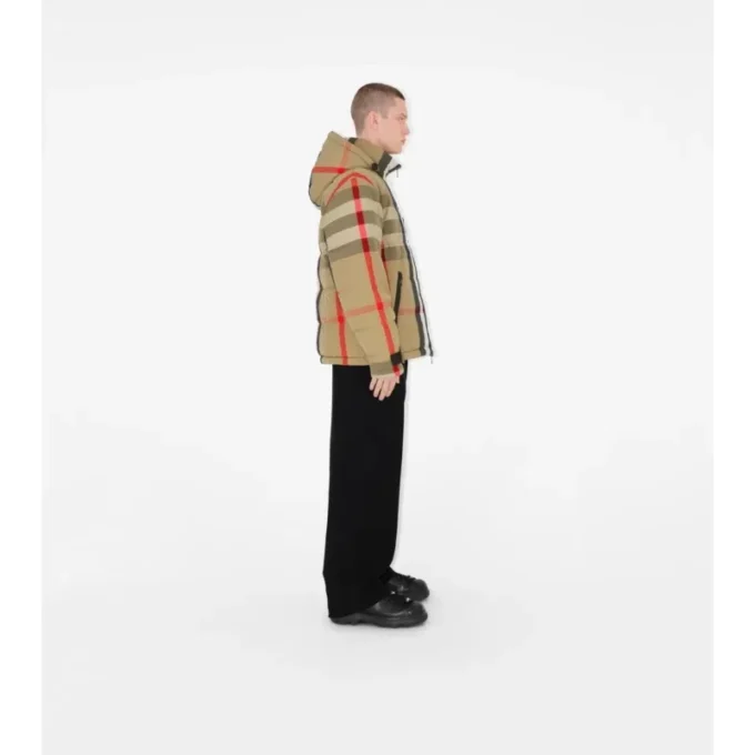 Wendbare Steppjacke mit Karomuster